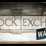 Wall St anjlok dipicu naiknya imbal hasil obligasi usai pidato Powell-1697783258