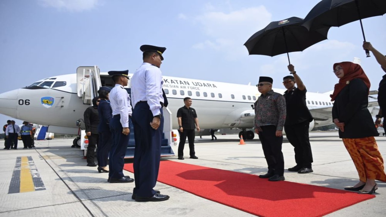 Wakil Presiden (Wapres) KH Ma'ruf Amin melakukan kunjungan kerja ke Balikpapan, Provinsi Kalimantan Timur (Kaltim), Senin (23/10/2023). (NN/SK-BPMI, Setwapres)