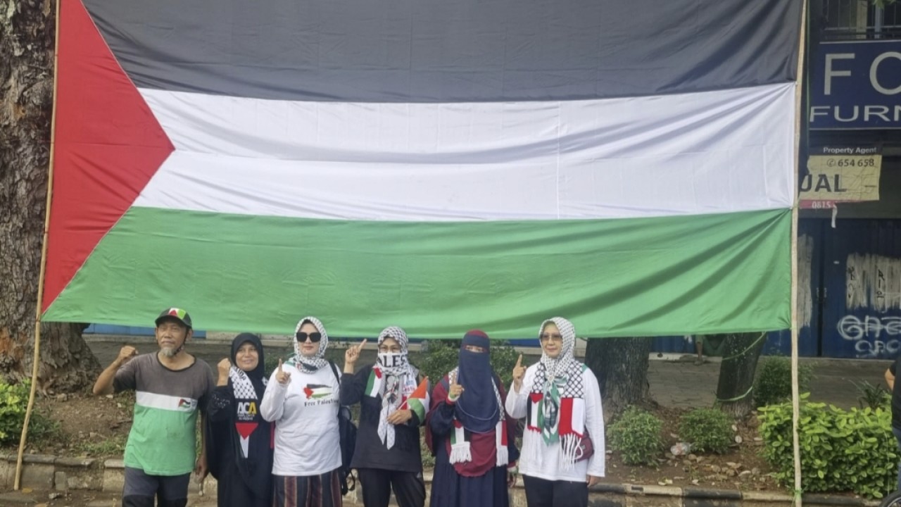 Aksi bela Palestina oleh Dewan Syariah Kota Surakarta (DSKS) Jawa Tengah