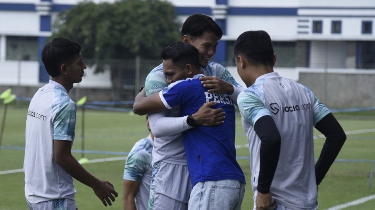 Frets Butuan Pamitan dengan rekan timnya di Persib Bandung