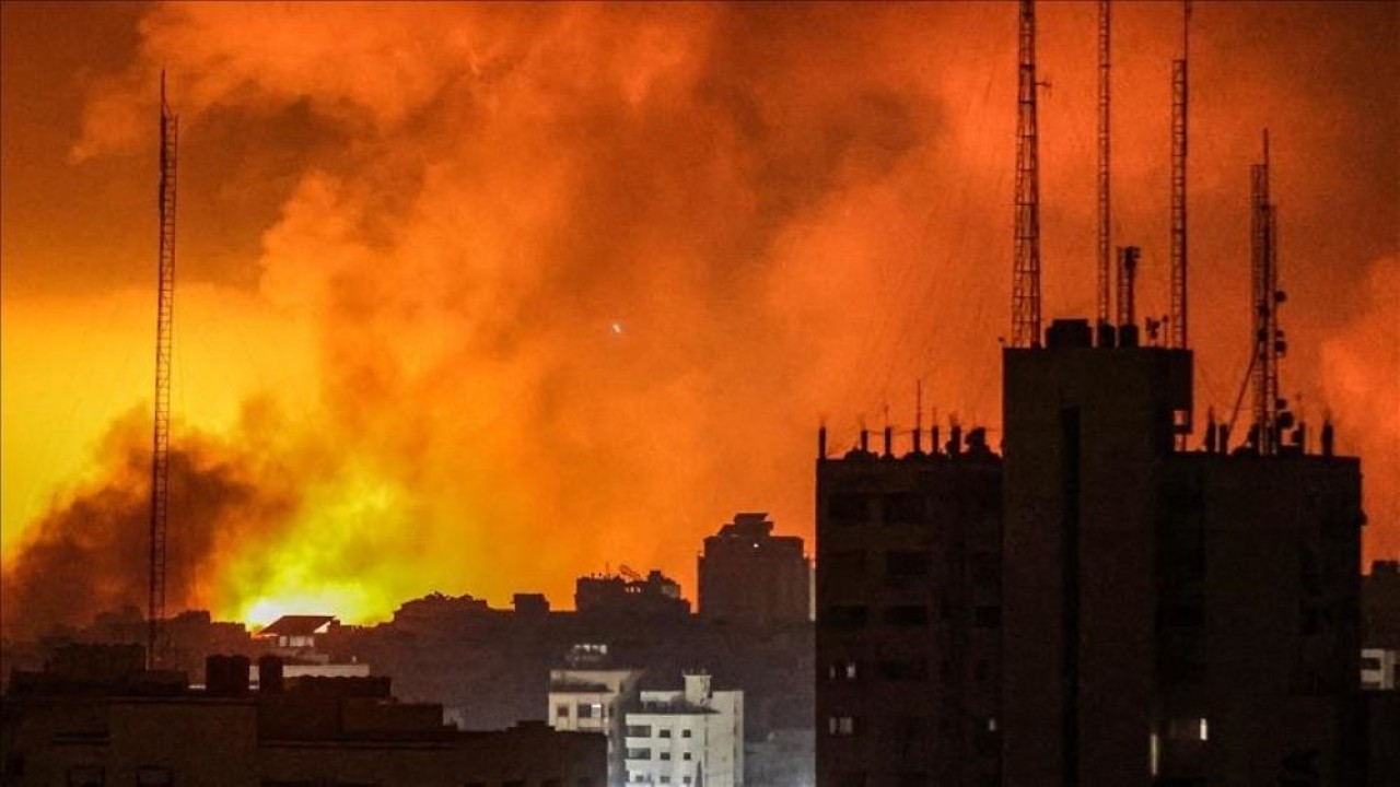 Israel telah melakukan serangan udara dan darat tanpa henti di Jalur Gaza. (Anadolu Agency)