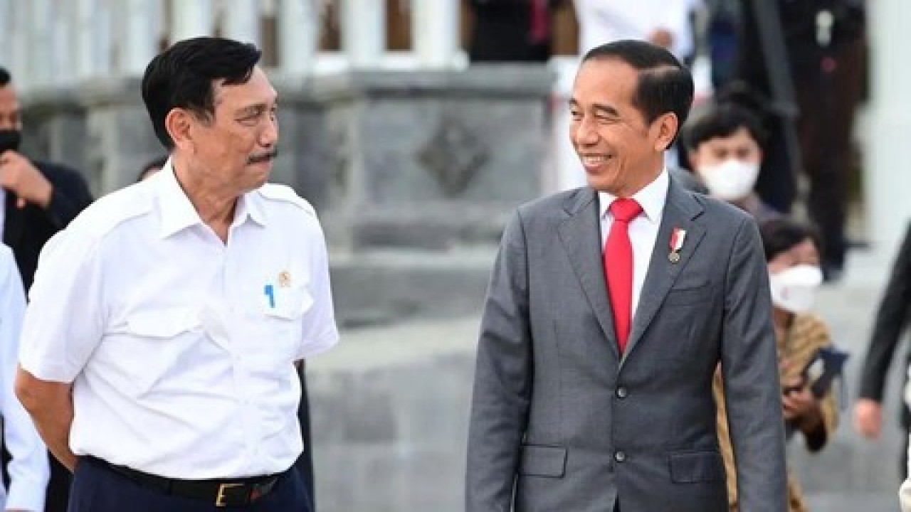 Presiden Jokowi dan Menko Marves Luhut Binsar Pandjaitan.