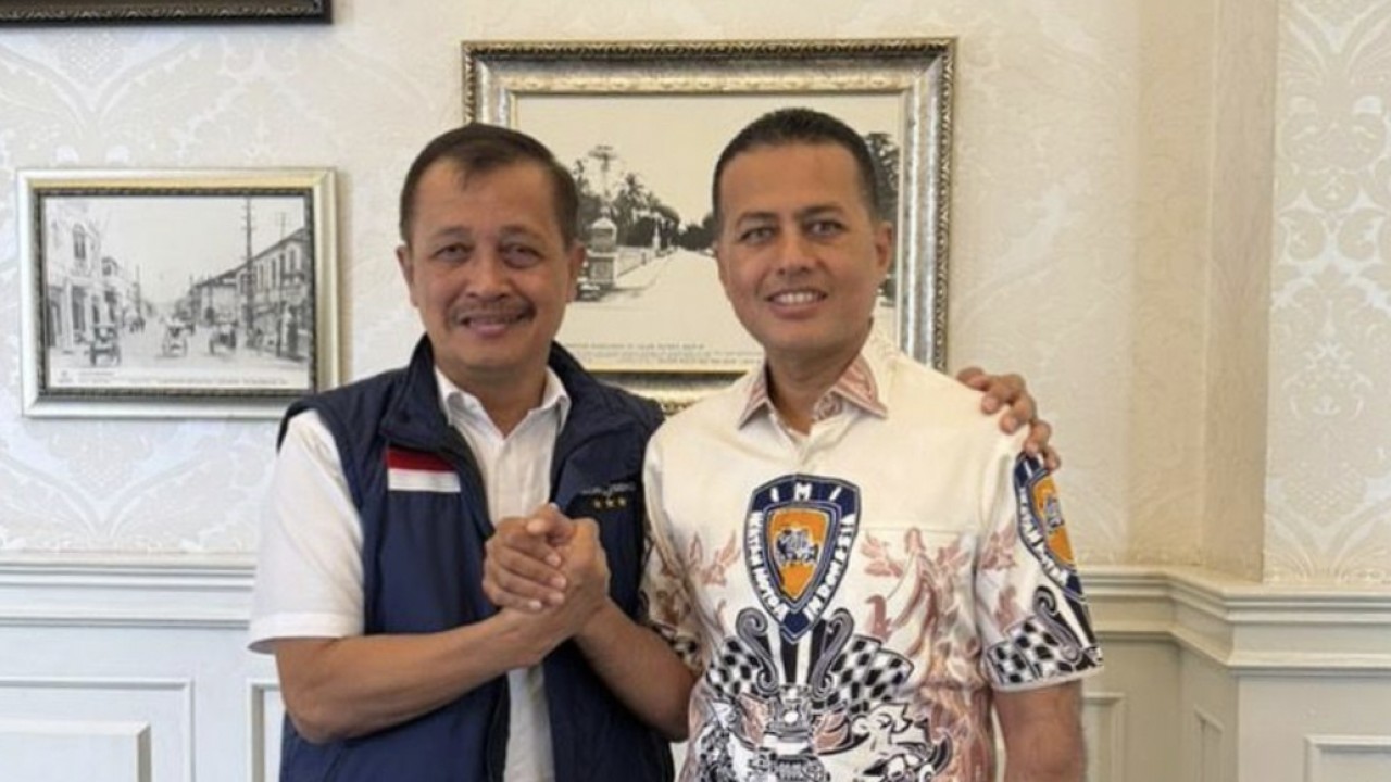 Oegroseno bersama mantan Wagub Sumut, Musa Rajekshah