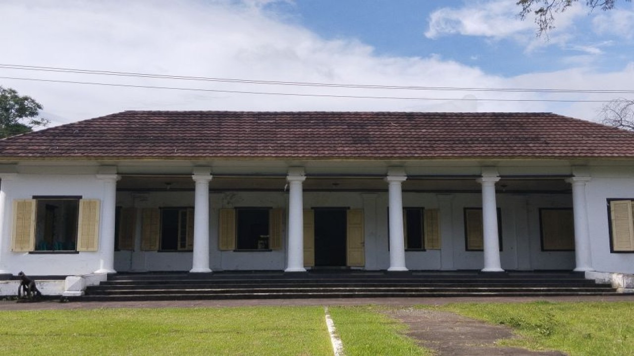 Situs cagar budaya Istana Mini Banda di Pulau Banda Kabupaten Maluku Tengah, Provinsi Maluku. (ANTARA/Penina F Mayaut)