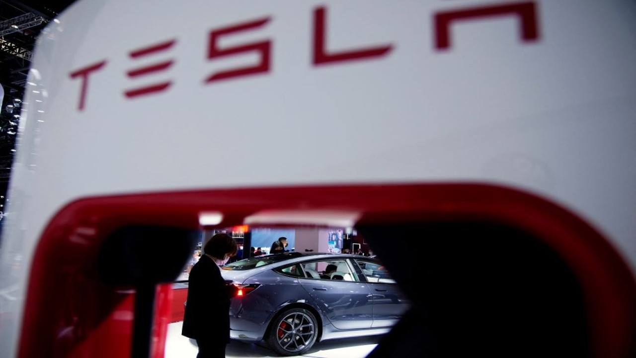 Ilustrasi. Tesla dikabarkan akan memproduksi mobil murah di pabriknya di Jerman. (Reuters)