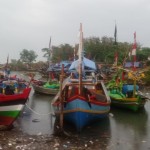 BMKG : Waspada tinggi gelombang 2.5 meter di Selatan Banten-1703053154