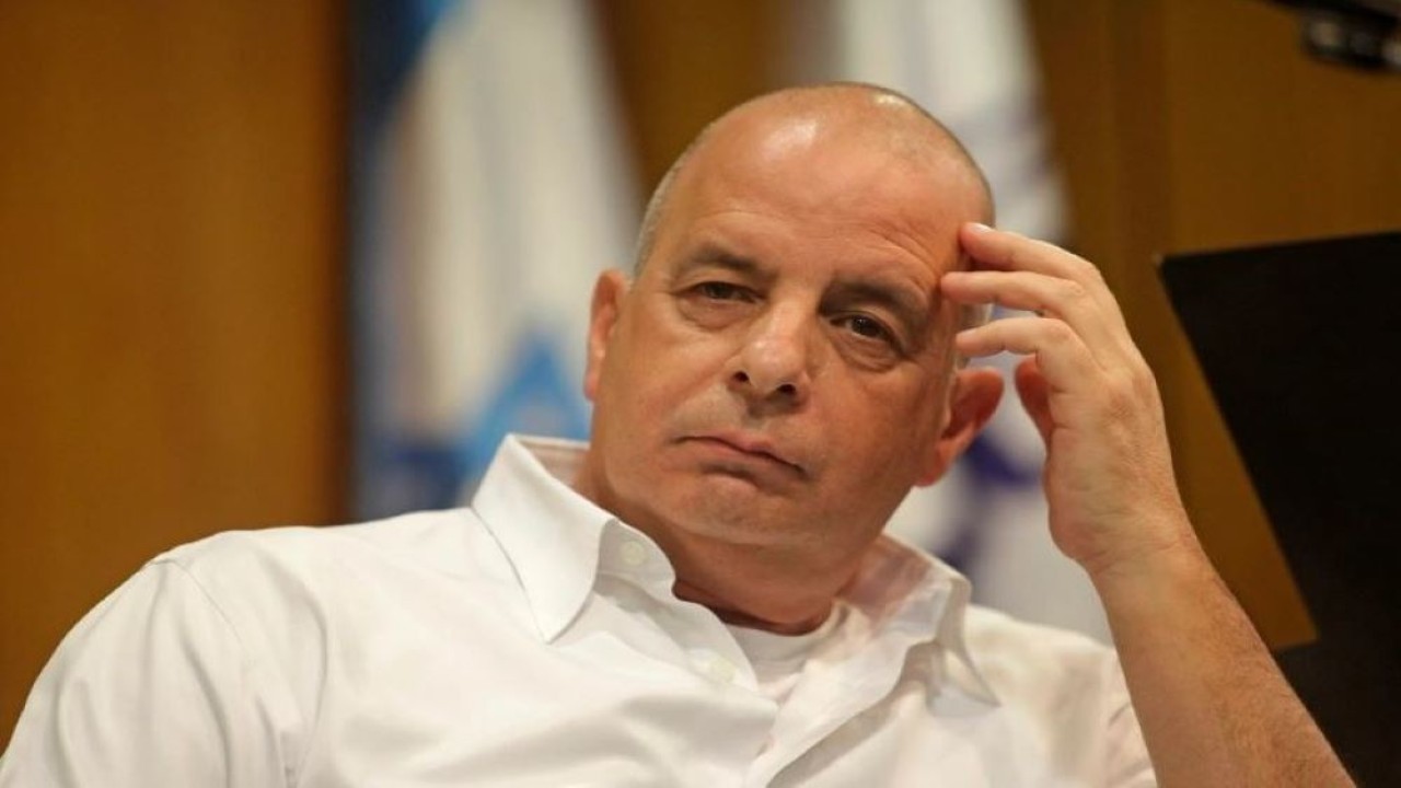 Mantan Kepala Dinas Keamanan Israel, Shin Bet, Yuval Diskin meminta Perdana Menteri Benjamin Netanyahu untuk segera mengundurkan diri. (Haaretz)