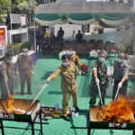 Kejari Barabai musnahkan barang bukti 38 kasus sesuai putusan MA-1702450789