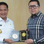 Ketua Komisi II DPR RI Ahmad Doli Kurnia Tandjung (kanan)-1702019352