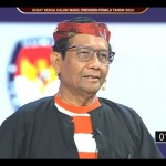 Mahfud ajak masyarakat bersujud kepada ibu dalam debat Pilpres 2024-1703253357