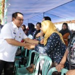 Pj Gubernur Sultra serahkan 4.284 sertifikat tanah kepada warga Baubau-1702190131