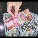 Rupiah menguat seiring investor tunggu kebijakan suku bunga AS-1702450224