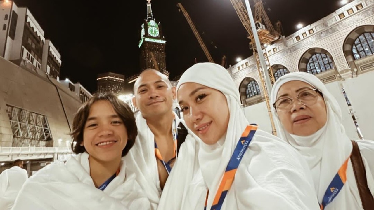 BCL umrah bersama keluarga/Instagram