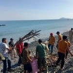 DKP Gorontalo Utara kolaborasi bersama nelayan gelar bersih pantai-1706089387