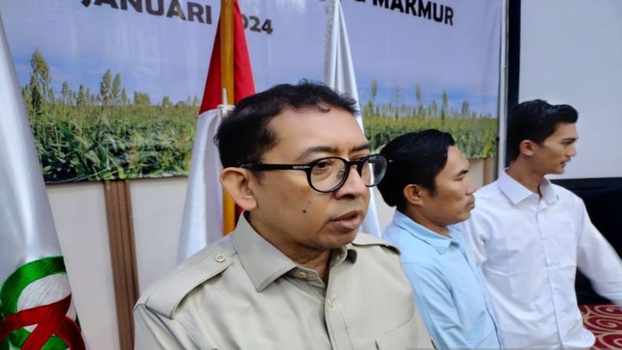 Ketua Umum Himpunan Kerukunan Tani Indonesia (HKTI) Fadli Zon di Jakarta, Jumat (19/1/2024). ANTARA/Aji Cakti