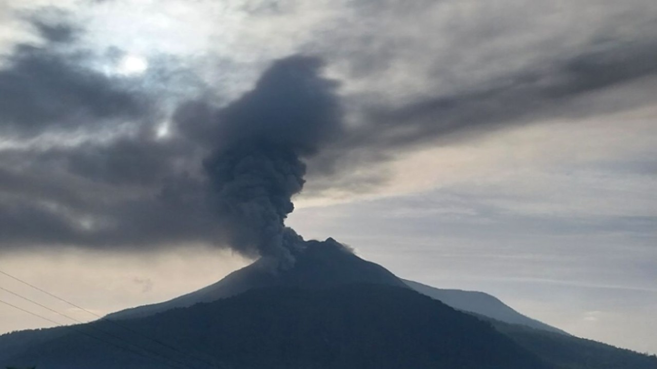 Gunung Lewotobi Laki-Laki kembali erupsi/ist