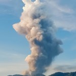 Gunung Dukono-1704250973