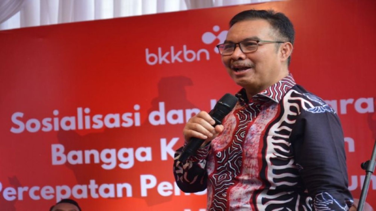 Kepala BKKBN Hasto Wardoyo pada acara Sosialisasi, Komunikasi, Informasi, dan Edukasi Program Bangga Kencana dan Percepatan Penurunan Stunting Bersama Mitra Kerja di Kulon Progo, DI Yogyakarta, pada Minggu (21/1/2024). (ANTARA/HO-BKKBN)