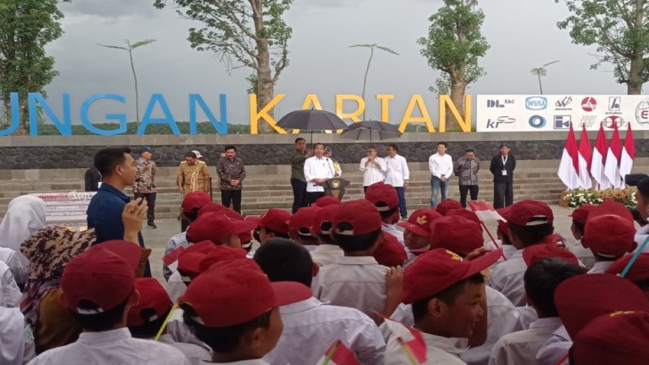 Presiden Joko Widodo resmikan pembangunan Bendungan Karian di Kabupaten Lebak, Banten. ANTARA/Mansyur