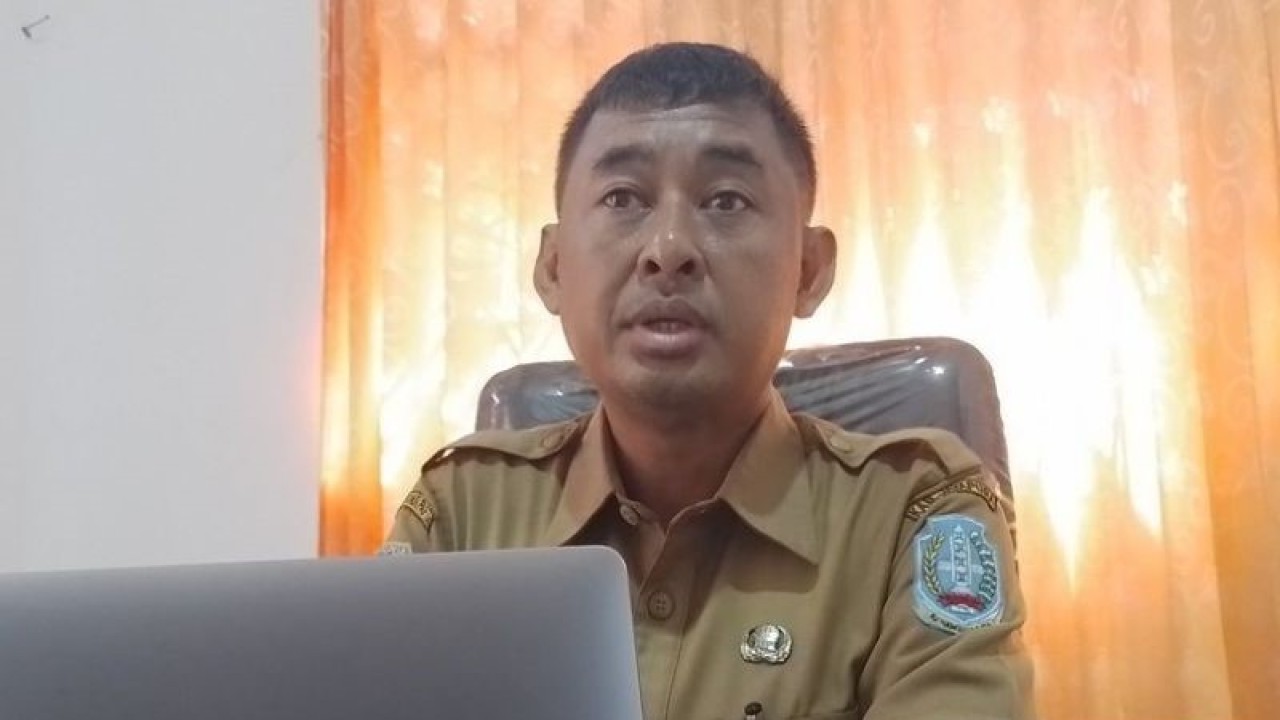 Kepala Dinas Koperasi dan UMKM Kabupaten Jayapura Hariyanto (ANTARA/Yidhi Efendi)