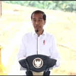 Presiden letakkan batu pertama masjid kapasitas 61.000 jamaah di IKN-1705481905