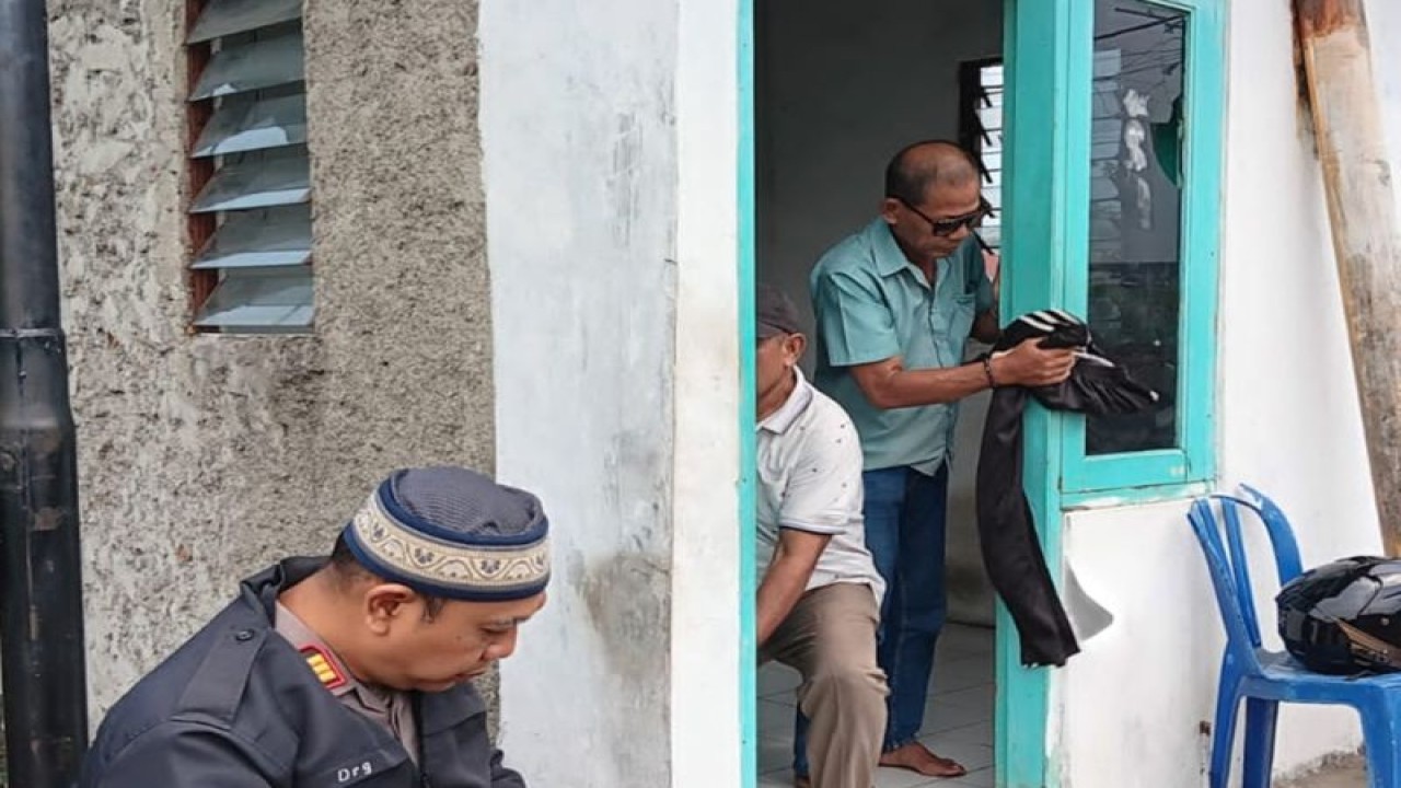 Pos keamanan warga RW 08 Kalianyar, Tambora yang dialihfungsikan polisi menjadi pos pantau tawuran. ANTARA/HO-Polres Jakbar