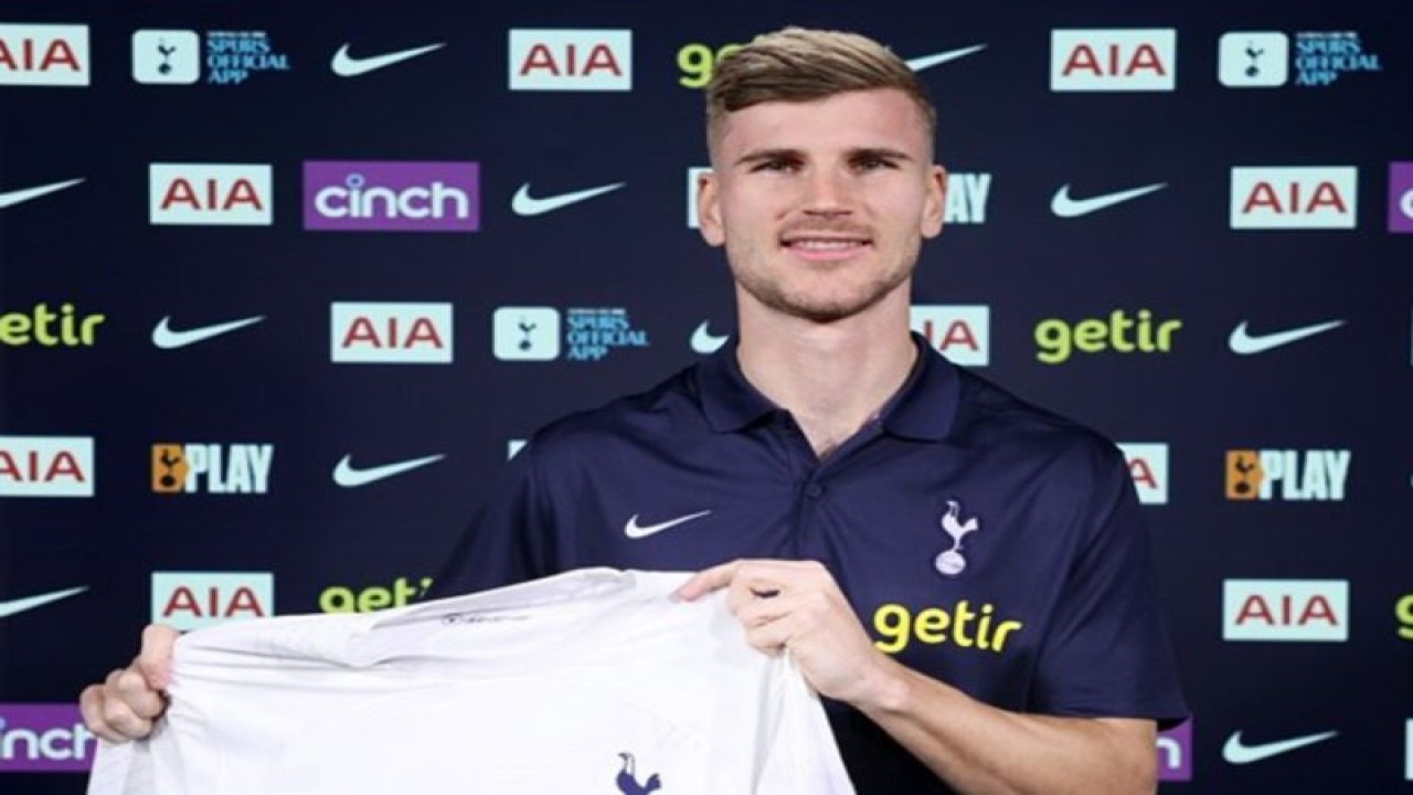 Timo Werner saat diumumkan sebagai pemain baru Tottenham Hotspur di London, Inggris pada Rabu (10/1/2024). ANTARA/Tottenhamhotspur.com