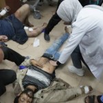 Warga Palestina yang terluka akibat serangan Israel-1704814686