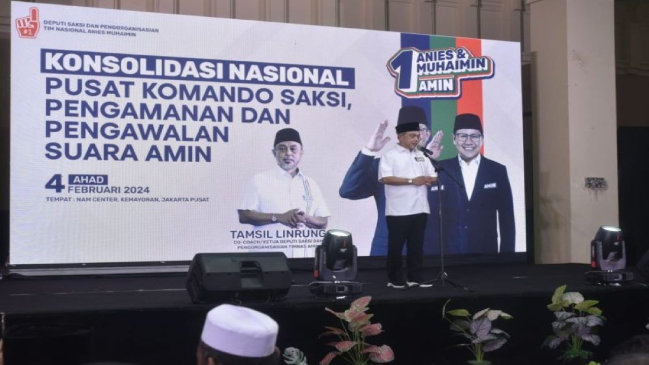 Deputi Saksi dan Pengorganisasian Timnas AMIN Tamsil Linrung saat berpidato pada kegiatan Konsolidasi Saksi Timnas AMIN di Jakarta, Minggu (4/2/2024). ANTARA/HO-Timnas AMIN