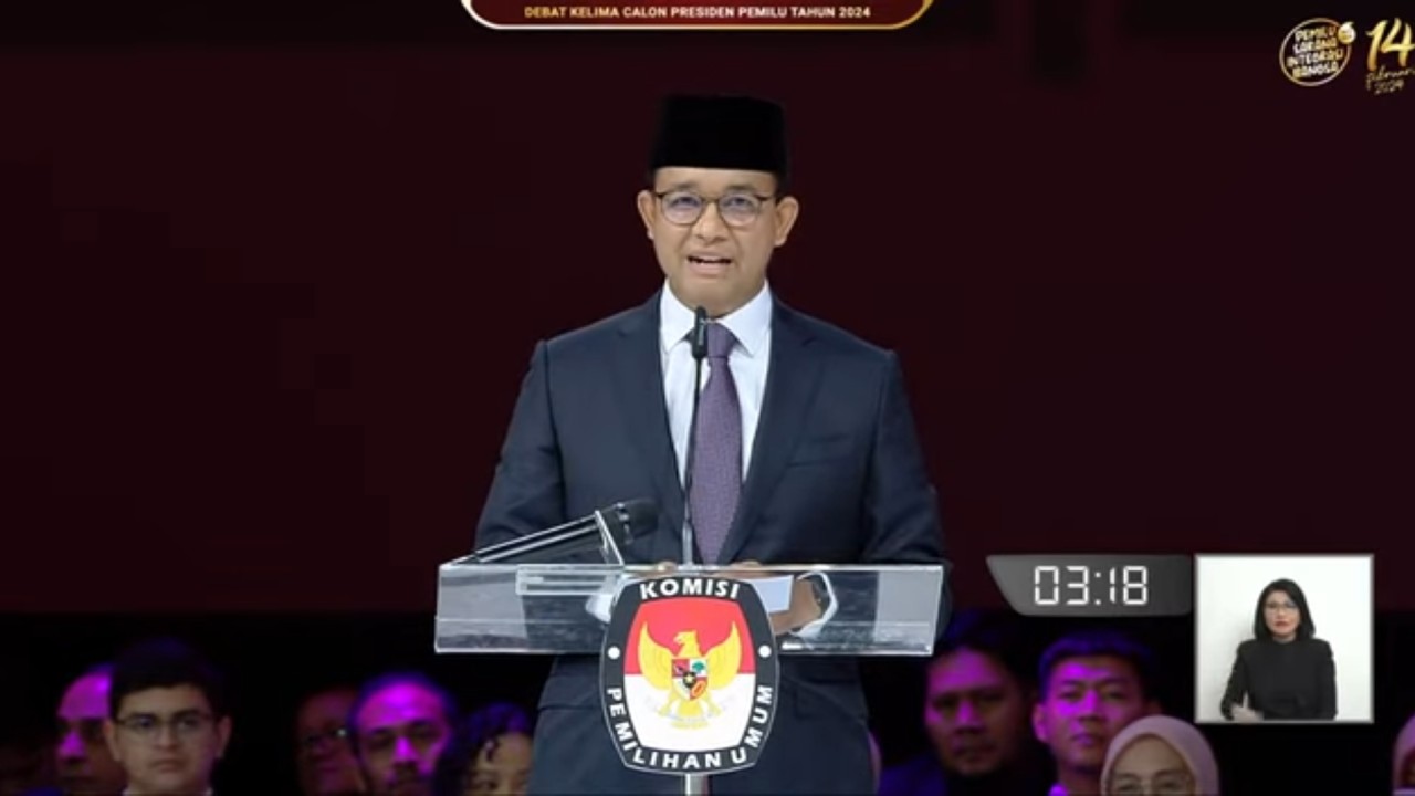 Capres Anies Baswedan di debat terakhir Pilpres 2024.