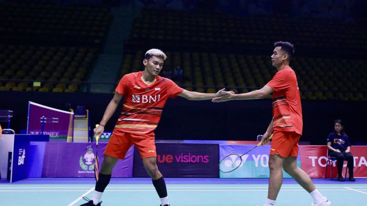 Ganda putra Indonesia Bagas Maulana/Muhammad Shohibul Fikri saat berlaga di babak 32 besar Thailand Masters 2024 di Bangkok, Selasa (30/1/2024). (ANTARA/HO/PBSI)