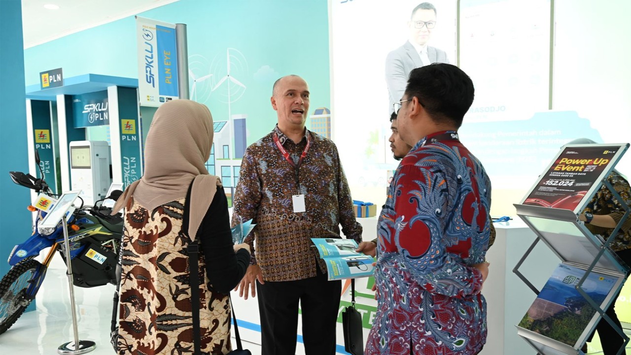 PT PLN (Persero) hadir memeriahkan perhelatan otomotif terbesar di Indonesia, Indonesia International Motor Show (IIMS) 2024. (foto: dok. PT PLN)