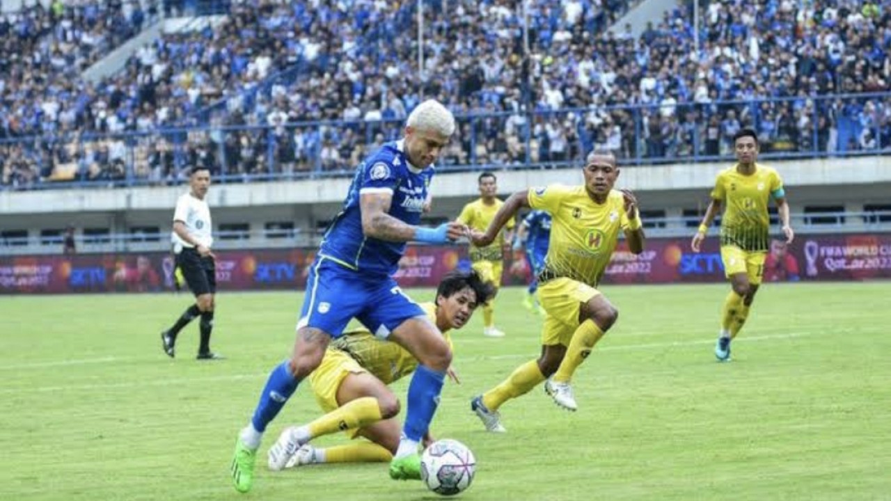 Laga Barito Putera vs Persib Bandung