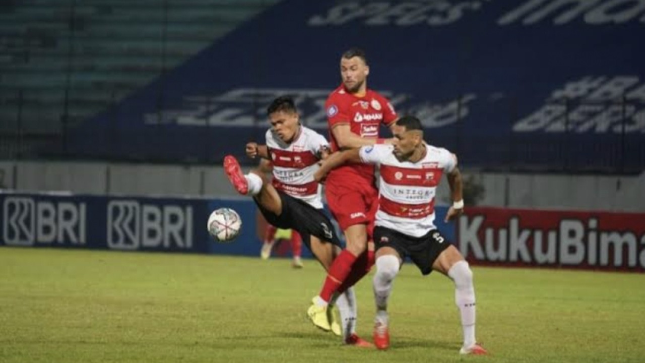 Laga Persija Jakarta vs Madura United