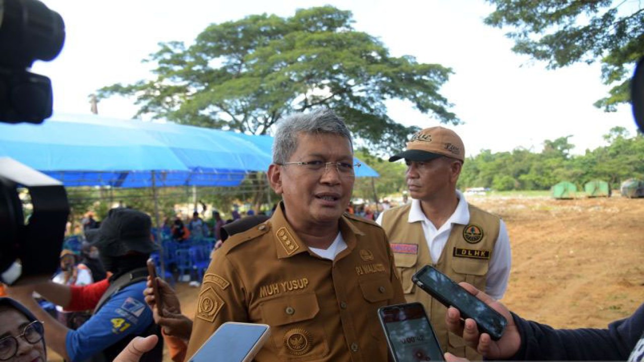 Pj Wali Kota Kendari Muhammad Yusup. (Antara/La Ode Muh Deden Saputra)