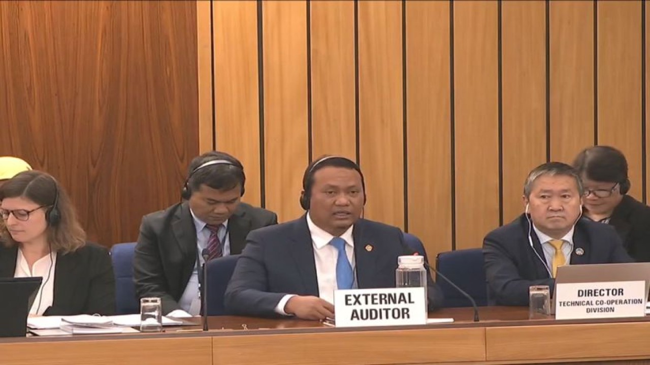 Anggota I BPK Nyoman Adhi Suryadnyana 2 dalam the 33rd Session of IMO Assembly Meeting (Sidang Majelis IMO) di Kantor Pusat IMO di London, Inggris, Senin (4/12/2023). ANTARA/HO-BPK