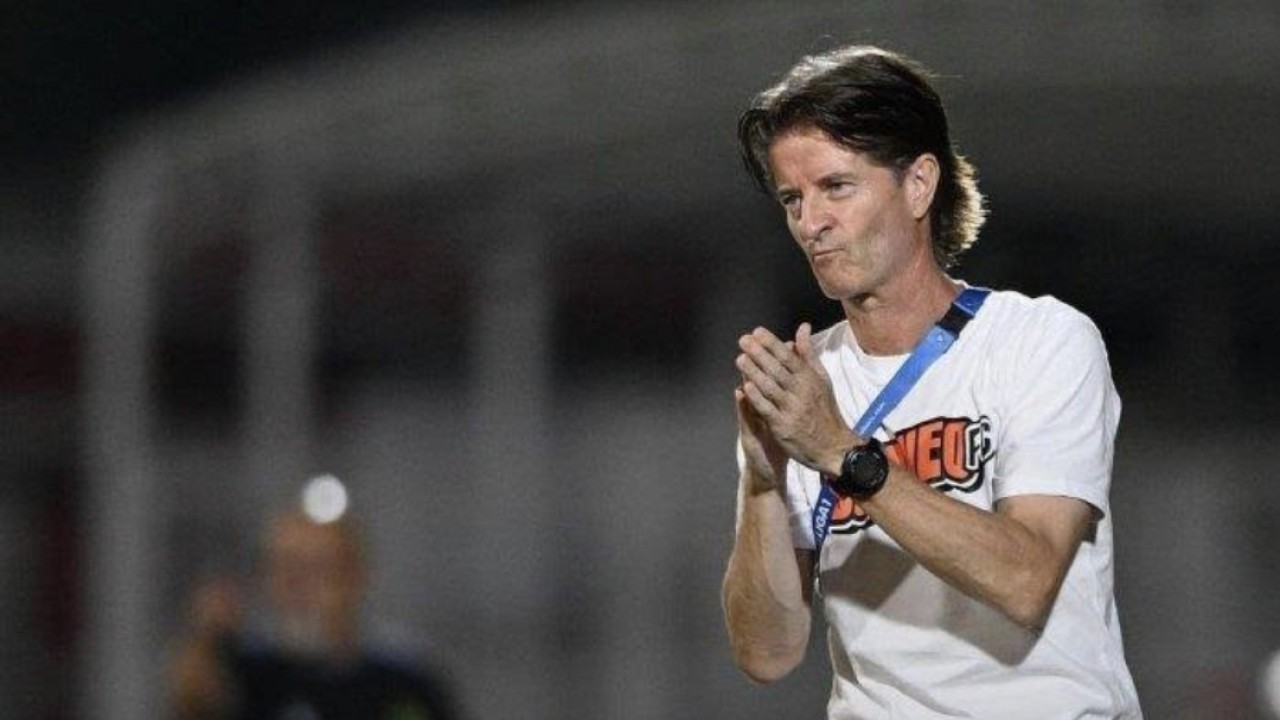 Pelatih Borneo FC, Pieter Huistra