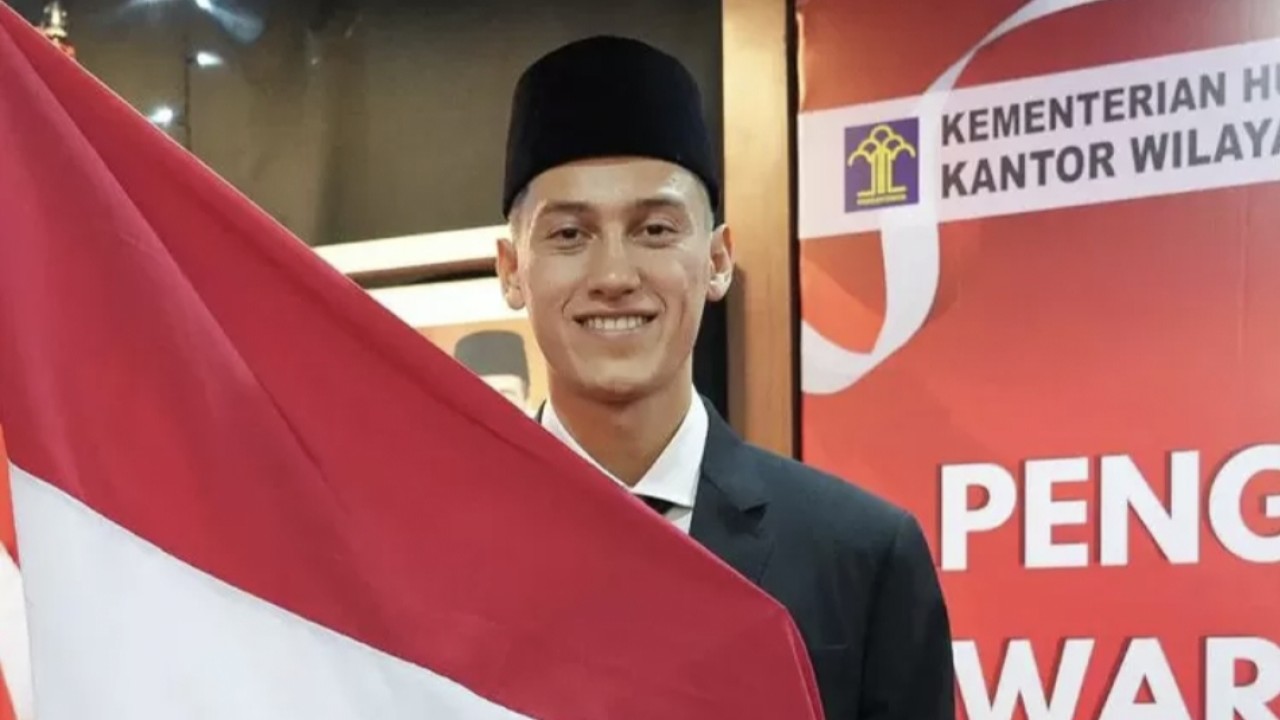 Pemain naturalisasi keturunan Indonesia, Jay Idzes