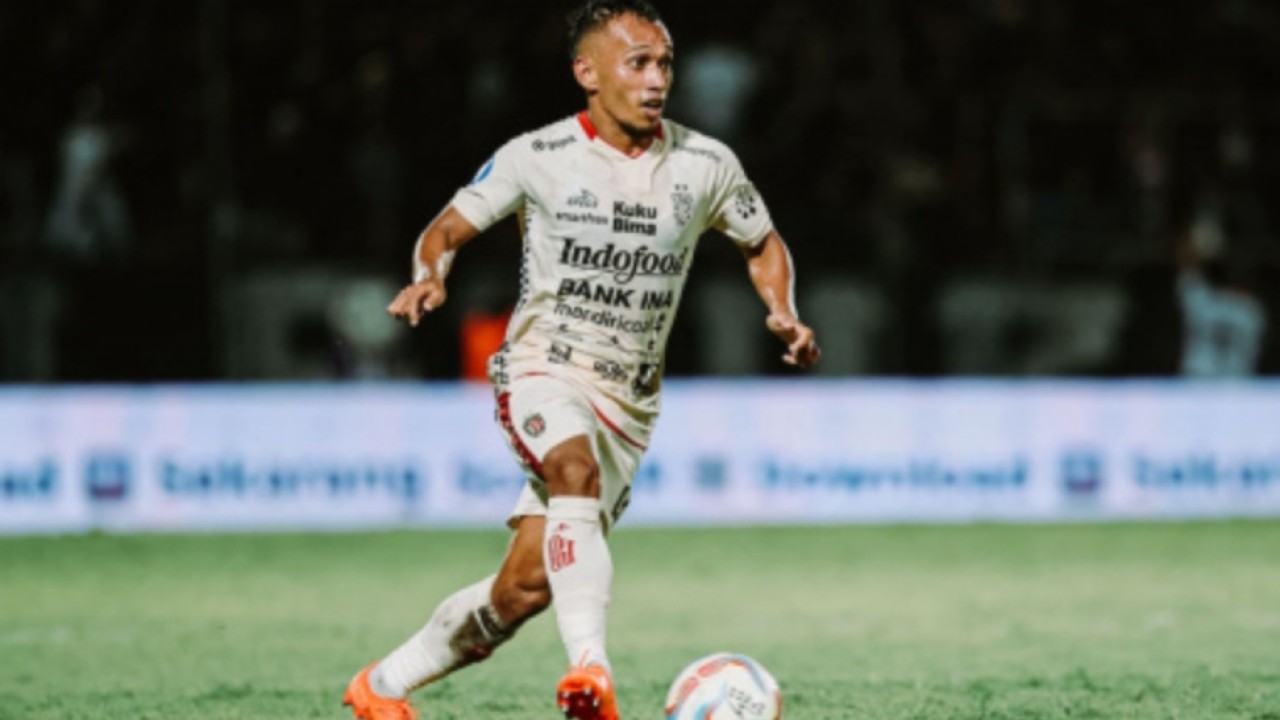 Striker Bali United, Irfan Jaya