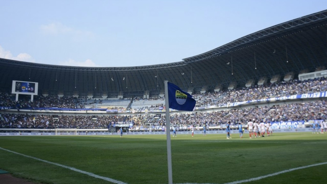 Suporter Persib Bandung, Bobotoh di Stadion Gelora Bandung Lautan Api