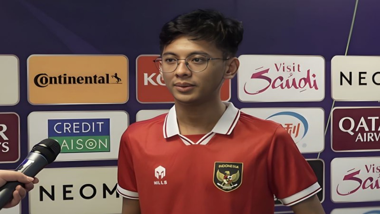 Tangkap layar salah seorang pemain tim nasional eFootball Indonesia Rizky Faidan dalam wawancara sebelum pertandingan pertama pada AFC eAsian Cup Qatar 2023 di Doha, Qatar, Kamis (1/2/2024). (ANTARA/Arindra Meodia/youtube.com/AFC Asian Cup)