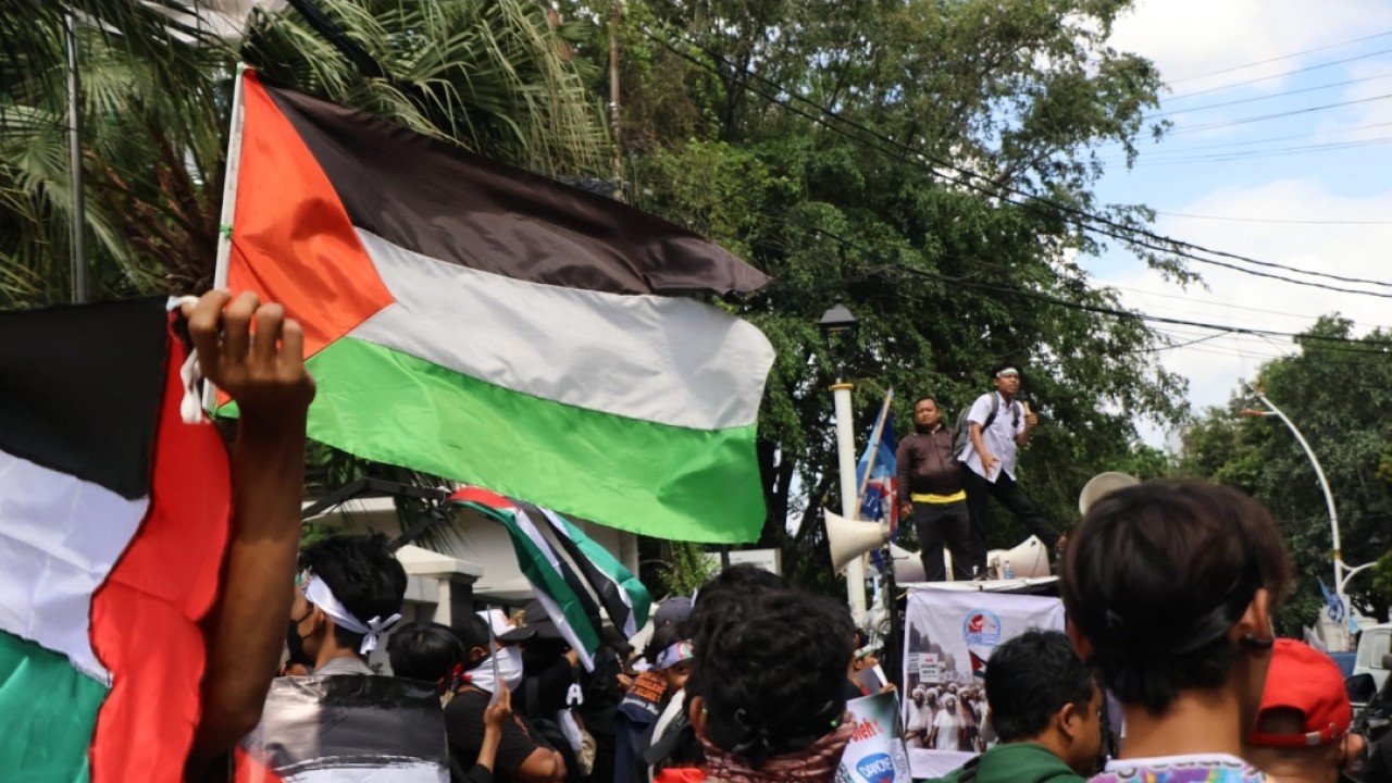 YKMI bersama Gerbang Pronas dan Relawan Capres Gelar Aksi Massa Untuk Menindaklanjuti Fatwa MUI Soal Boikot Produk Israel