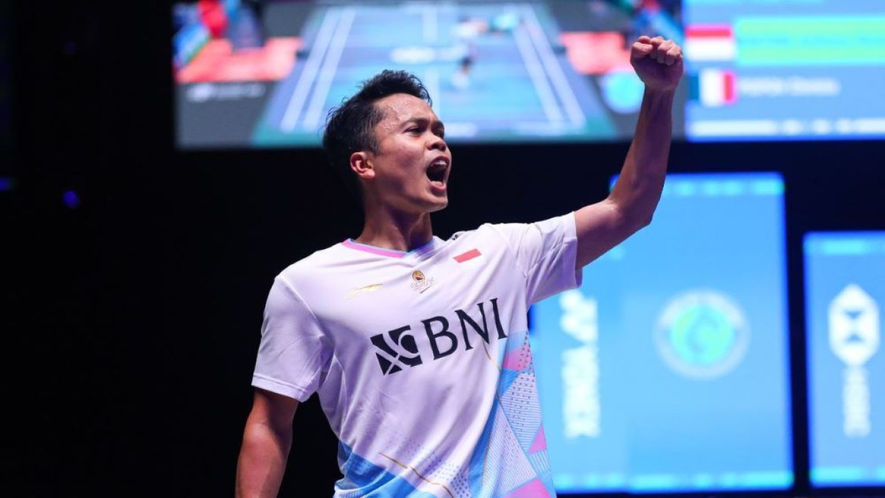 Tunggal putra Indonesia Anthony Sinisuka Ginting sukses menembus partai puncak All England 2024. (Foto: Humas PBSI)