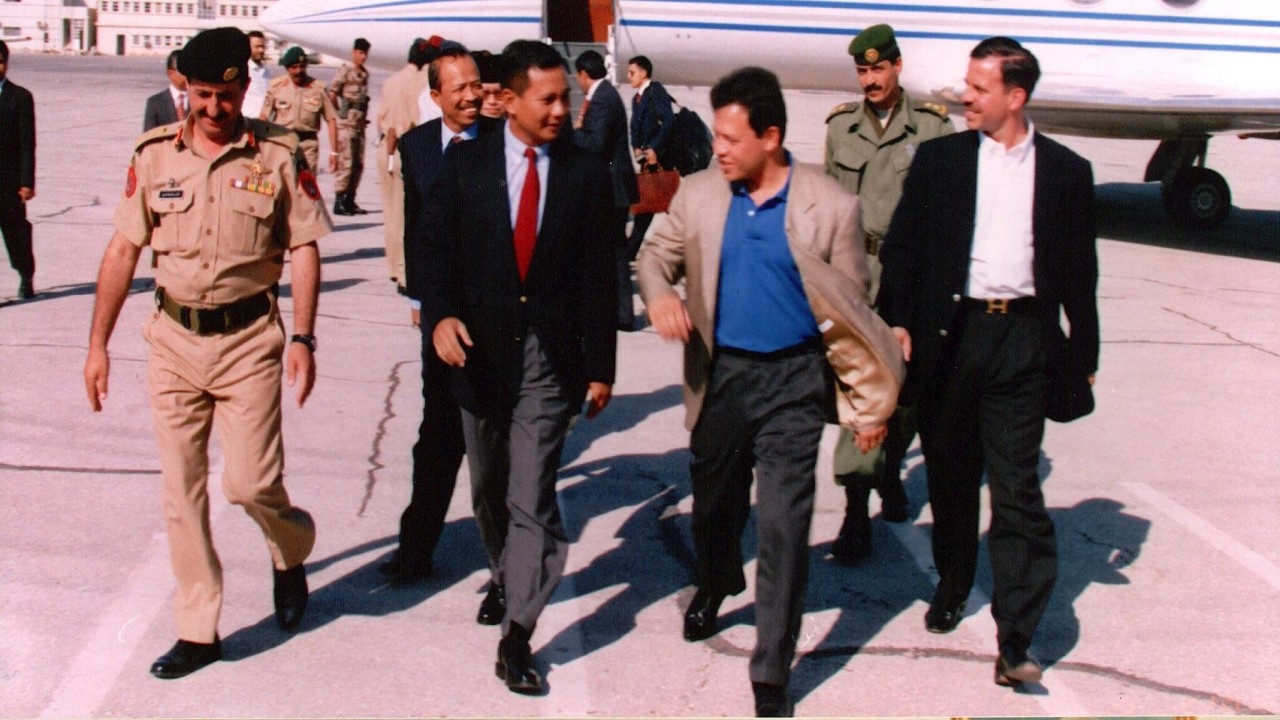 Prabowo dan Raja Yordania Abdullah II, semasa muda. (X)