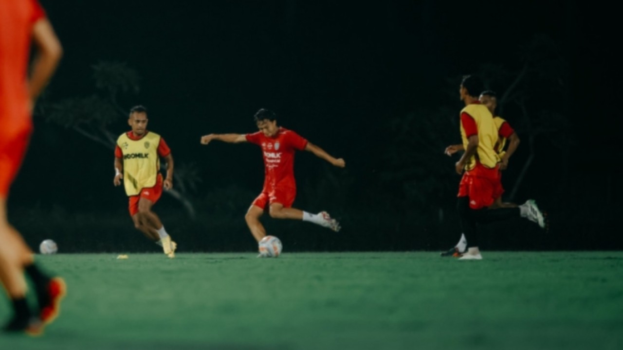 Skuad Bali United latihan jelang hadapi RANS Nusantara