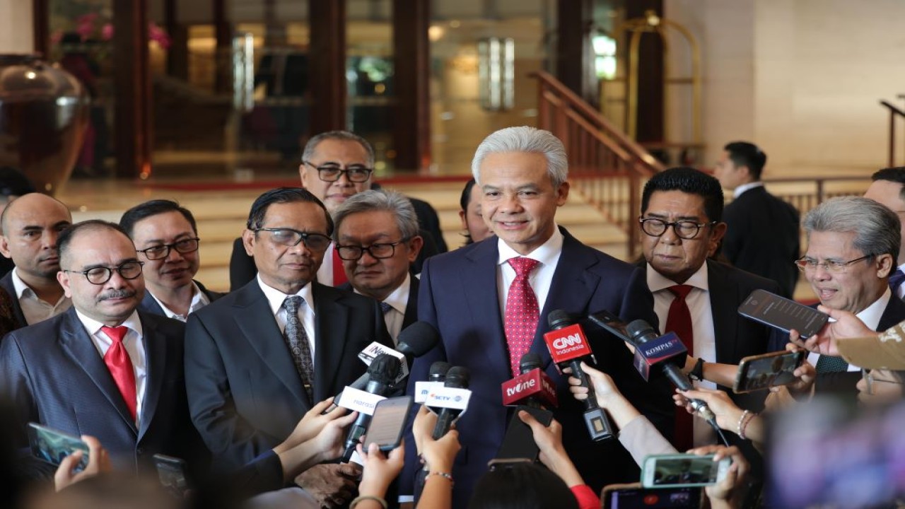 Pasangan calon presiden dan wakil presiden nomor urut 03, Ganjar Pranowo-Mahfud MD mempercayakan apapun keputusan sidang perkara perselisihan hasil Pilpres 2024 ke tangan hakim MK. (Foto: Istimewa)