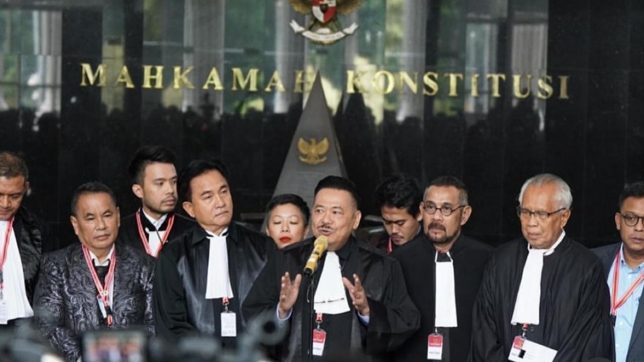 Kuasa hukum Prabowo-Gibran dalam sidang sengketa hasil Pilpres 2024 di Mahkamah Konstitusi. (YouTube)