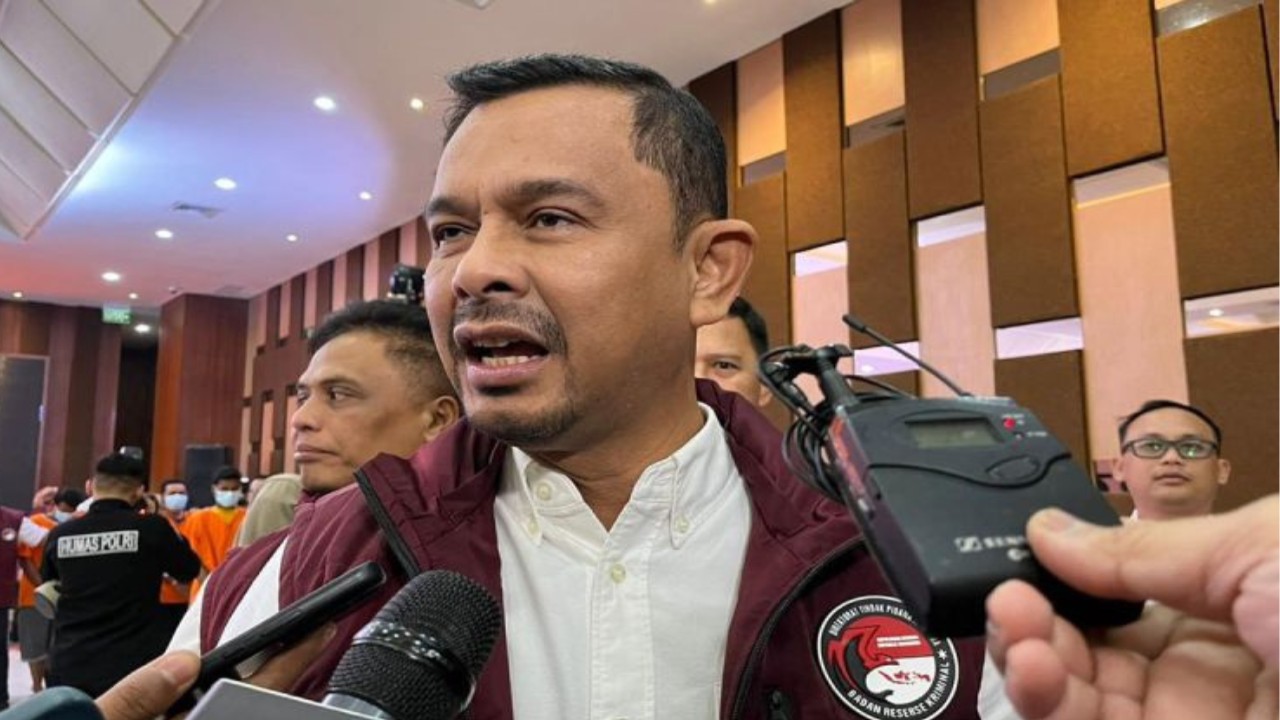 Direktur Tindak Pidana Narkoba Bareskrim Polri Brigjen Pol. Mukti Juharsa memberikan keterangan kepada wartawan di Jakarta, Rabu (13/3/2024). (Foto: ANTARA/Laily Rahmawaty)
