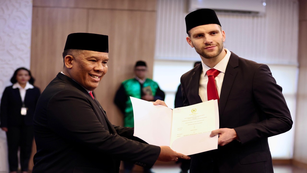 Maarten Paes saat pengambilan sumpah menjadi WNI di di Kantor Wilayah (Kanwil) Kemenkumham DKI Jakarta . (dok PSSI)