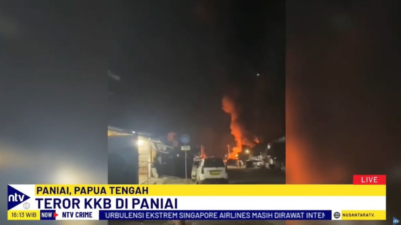 Kelompok Kriminal Bersenjata membakar gedung sekolah dan sejumlah kios di Kabupaten Paniai, Papua Tengah.